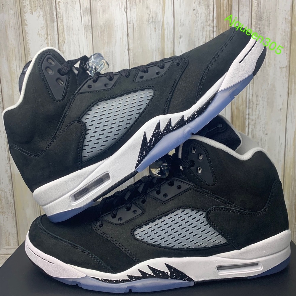 Air Jordan 5 Retro Moonlight Oreo Men’s Black Light Blue White - Picture 3 of 6